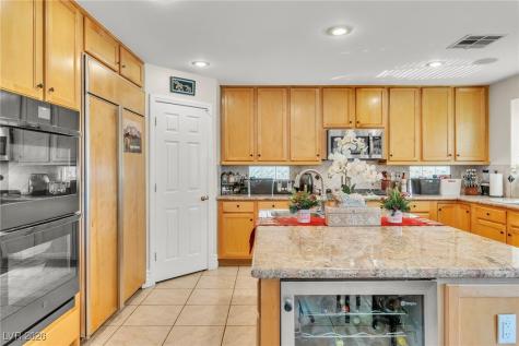 6681 Blue Sapphire Avenue Las Vegas NV 89110