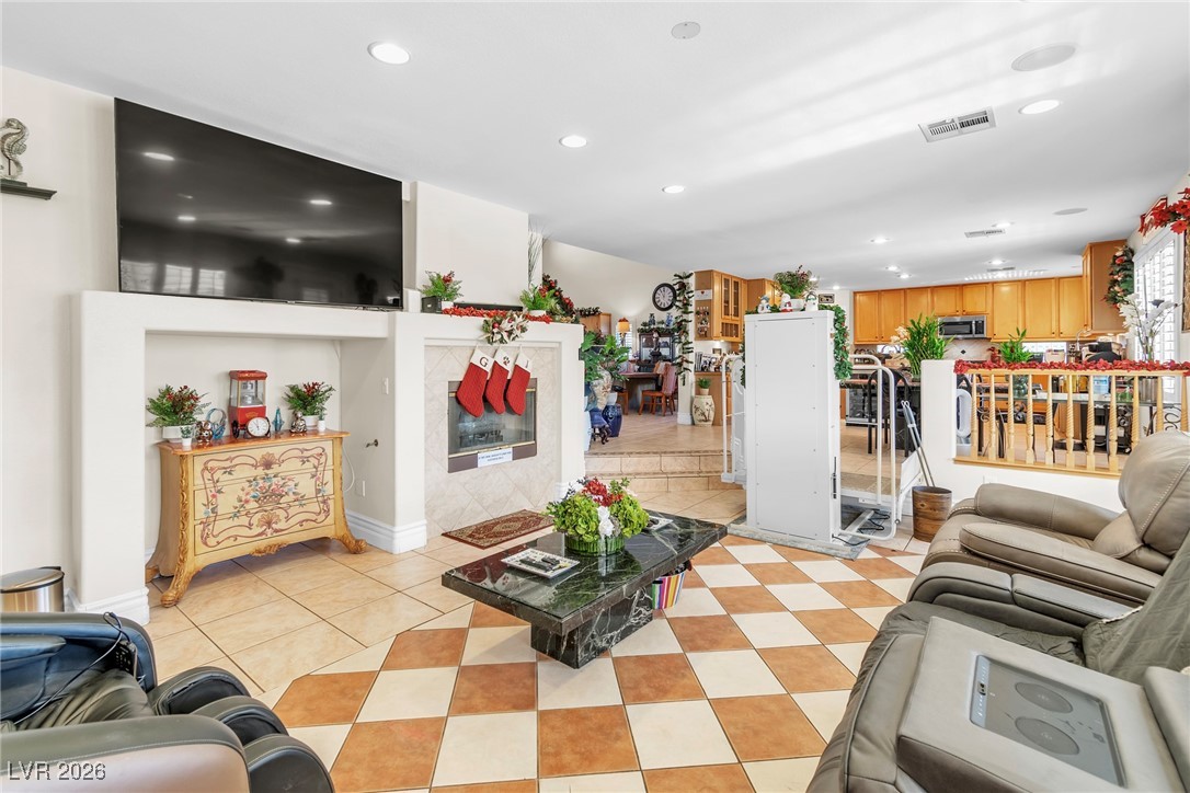 6681 Blue Sapphire Avenue Las Vegas NV 89110