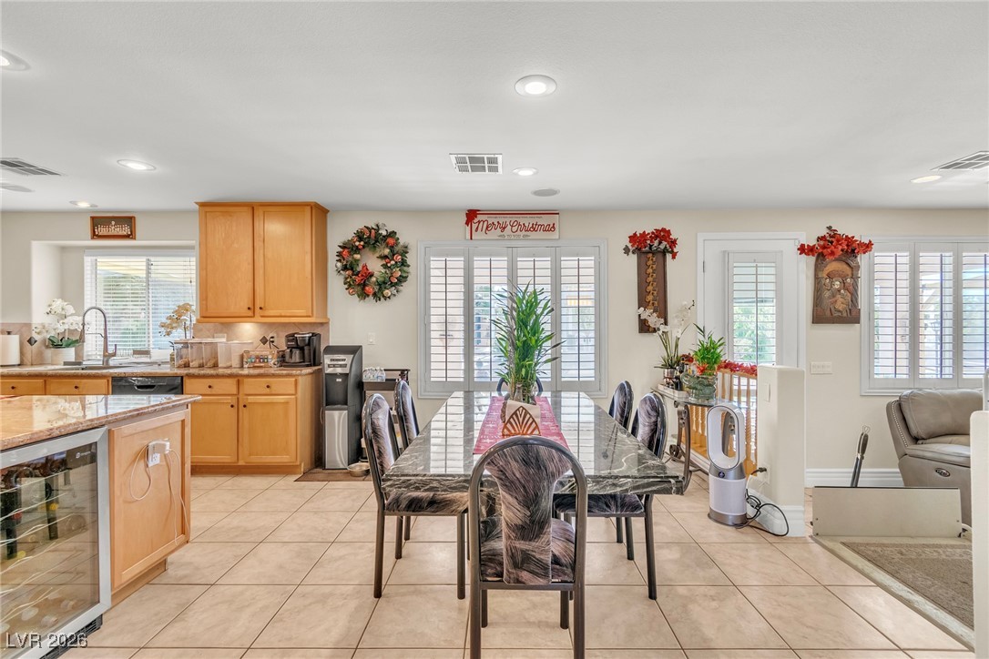 6681 Blue Sapphire Avenue Las Vegas NV 89110