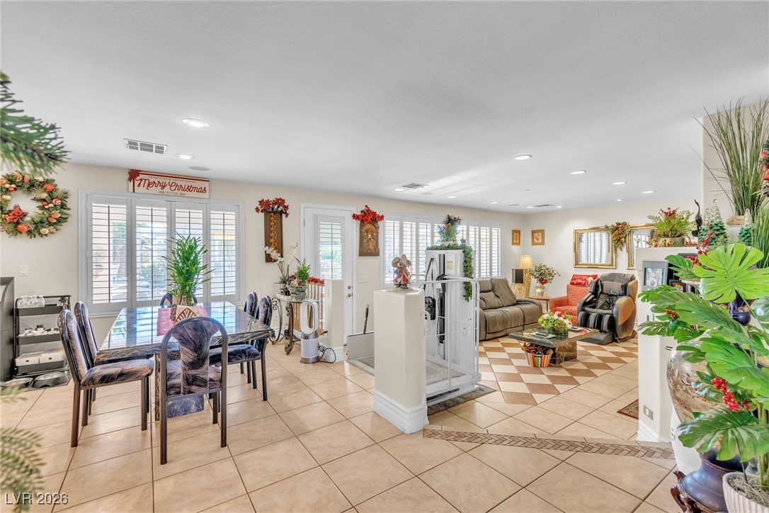 6681 Blue Sapphire Avenue Las Vegas NV 89110