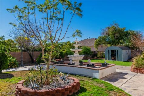 6681 Blue Sapphire Avenue Las Vegas NV 89110