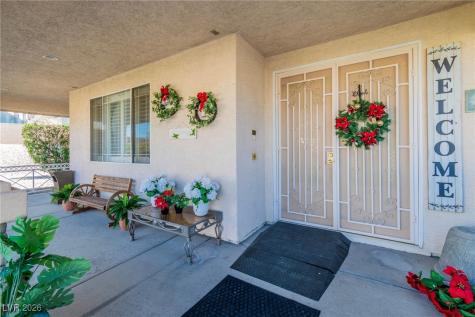 6681 Blue Sapphire Avenue Las Vegas NV 89110