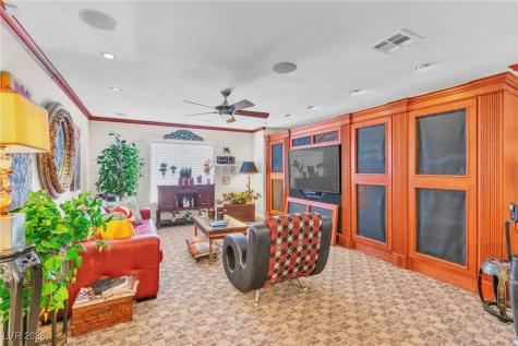 6681 Blue Sapphire Avenue Las Vegas NV 89110