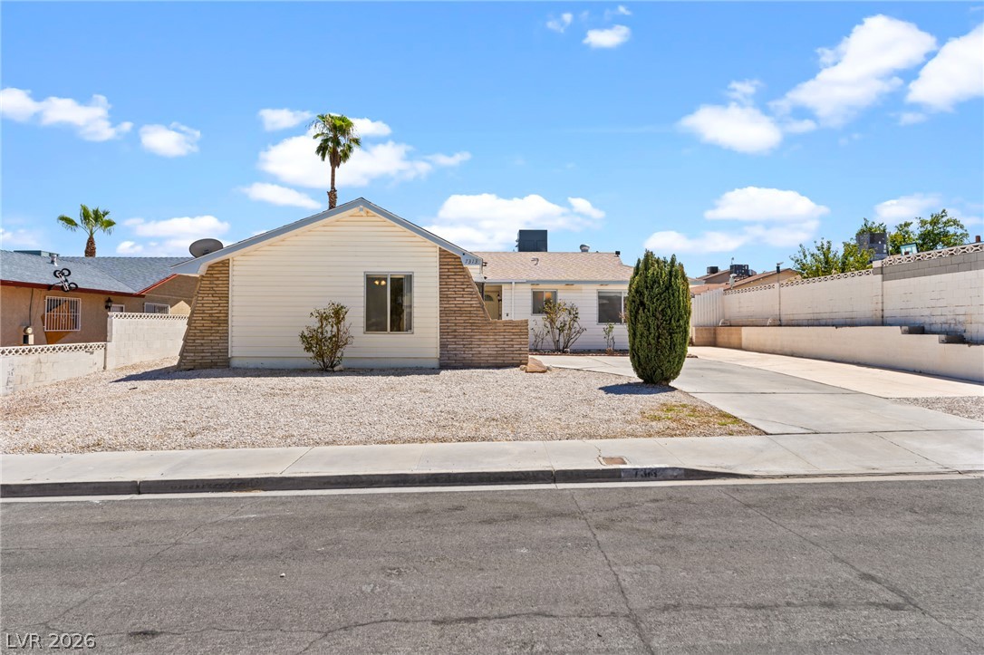 7313 Gray Street Las Vegas NV 89145