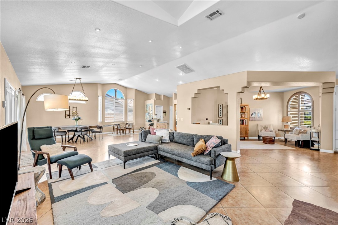 5569 Wild Olive Street Las Vegas NV 89118