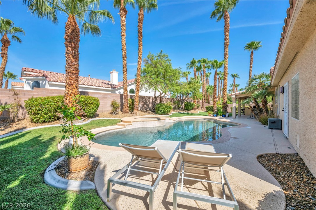 5569 Wild Olive Street Las Vegas NV 89118