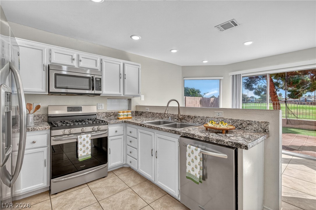 5348 Silverheart Avenue Las Vegas NV 89142