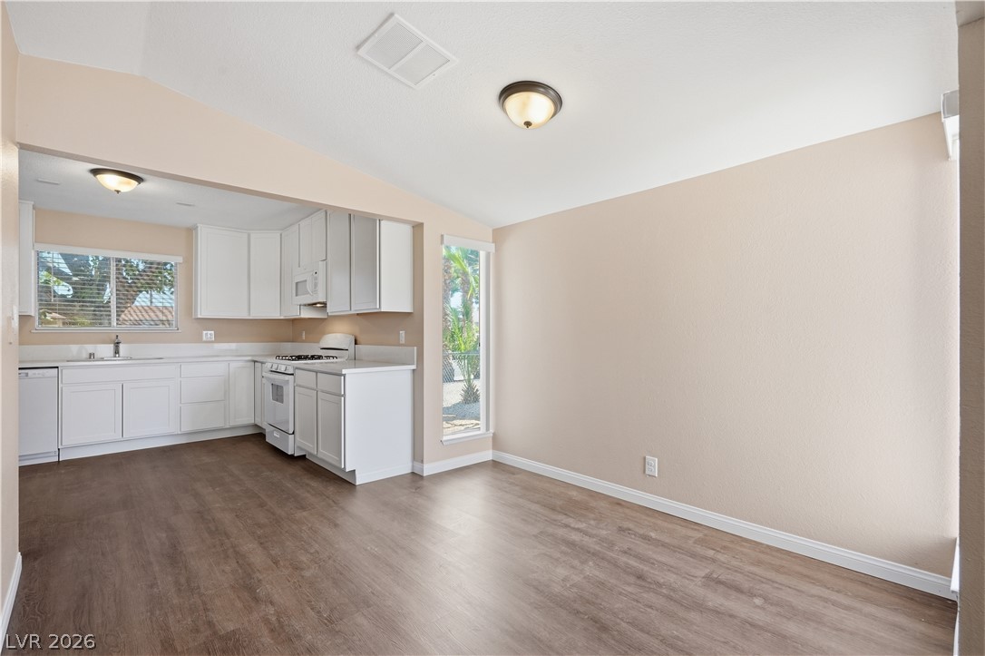 5416 Burntwood Way Las Vegas NV 89108