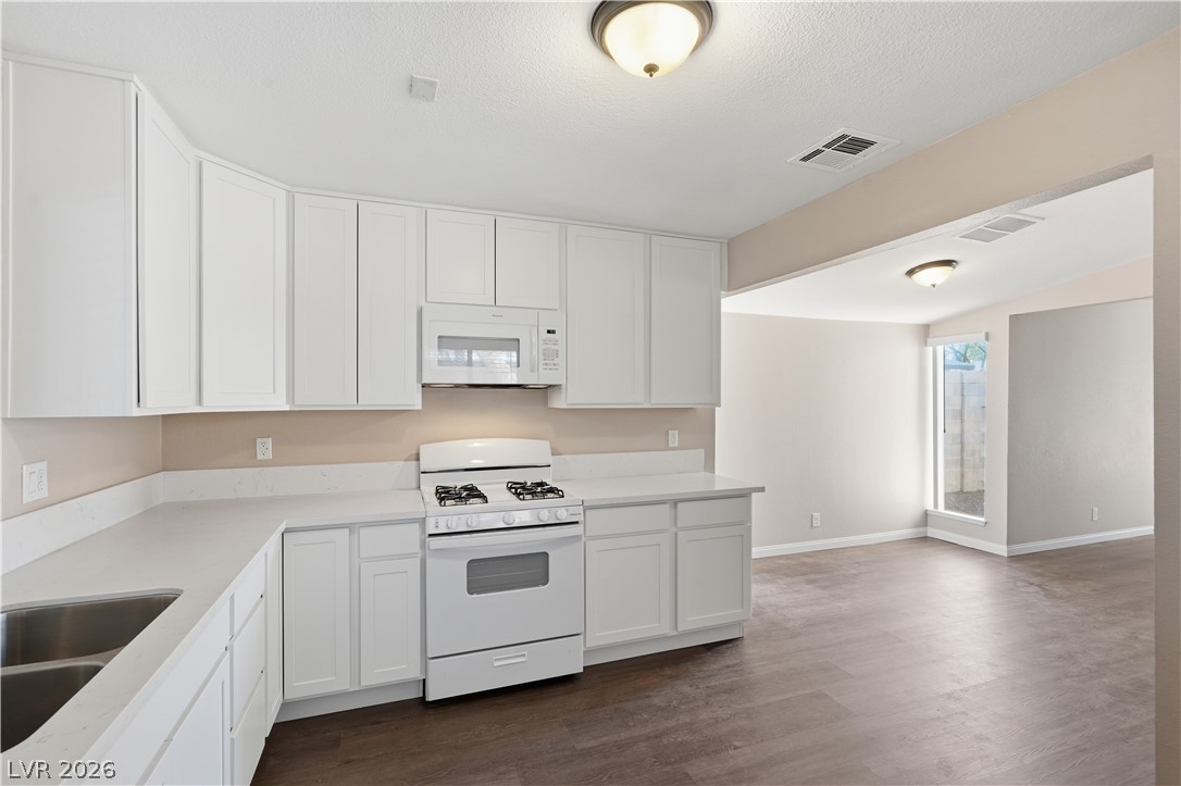 5416 Burntwood Way Las Vegas NV 89108