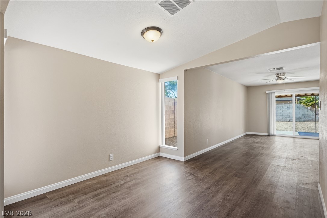 5416 Burntwood Way Las Vegas NV 89108