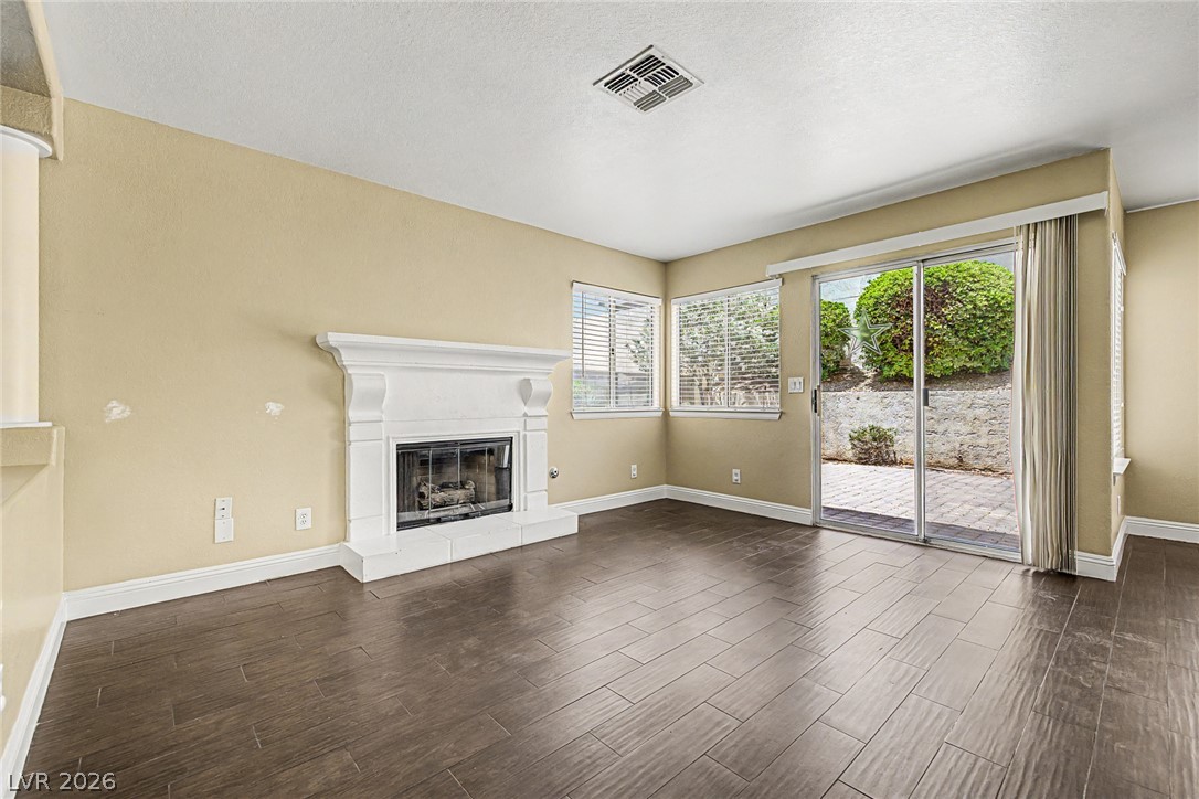 1825 Glenwillow Drive Las Vegas NV 89117