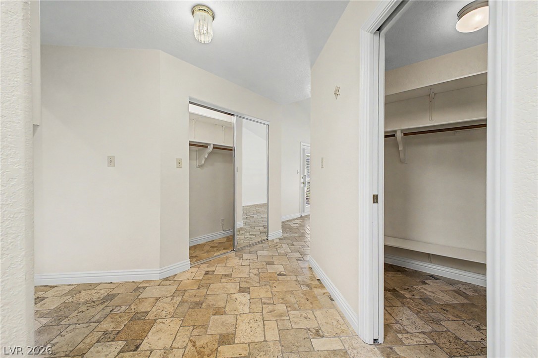 7159 Mission Hills Drive Las Vegas NV 89113