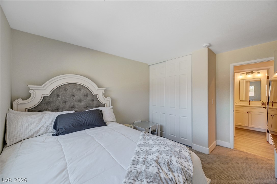 4916 Apache Valley Avenue Las Vegas NV 89131