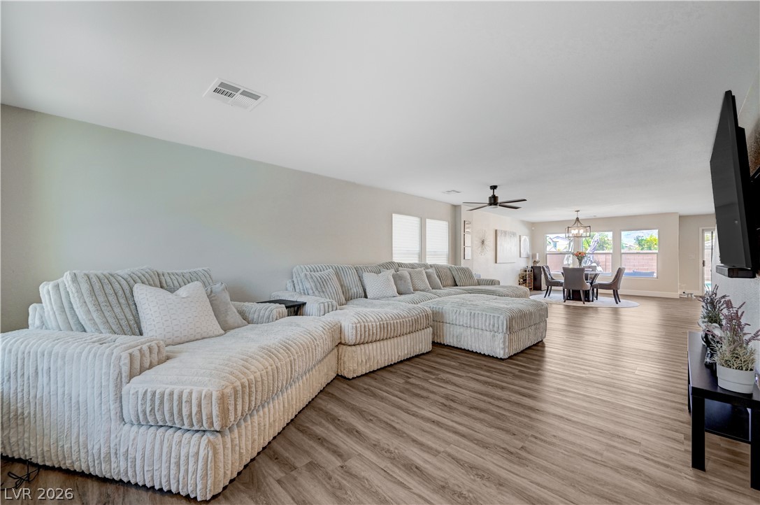 4916 Apache Valley Avenue Las Vegas NV 89131