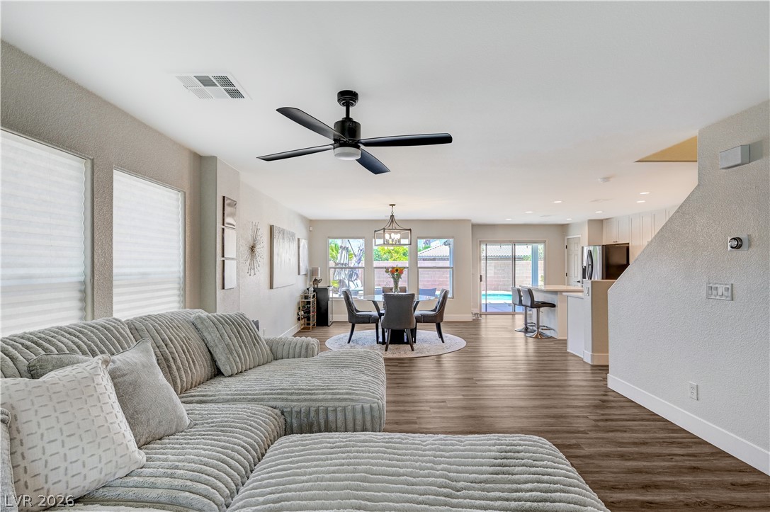 4916 Apache Valley Avenue Las Vegas NV 89131