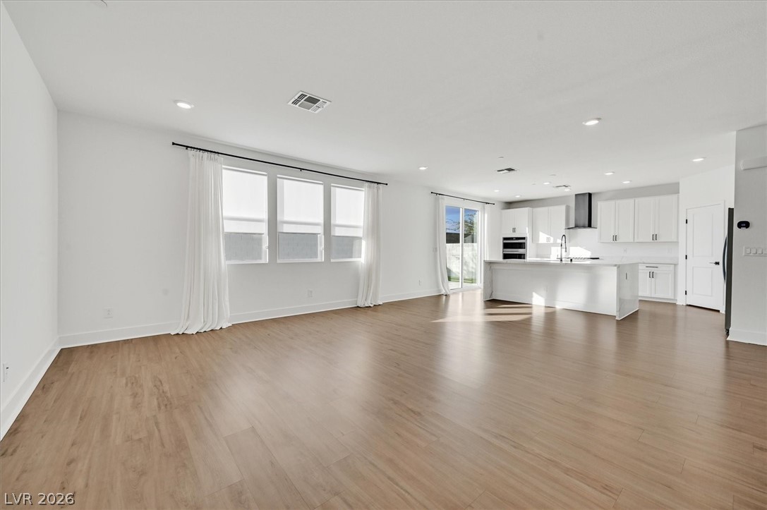 6923 Elysian Valley Avenue Las Vegas NV 89113