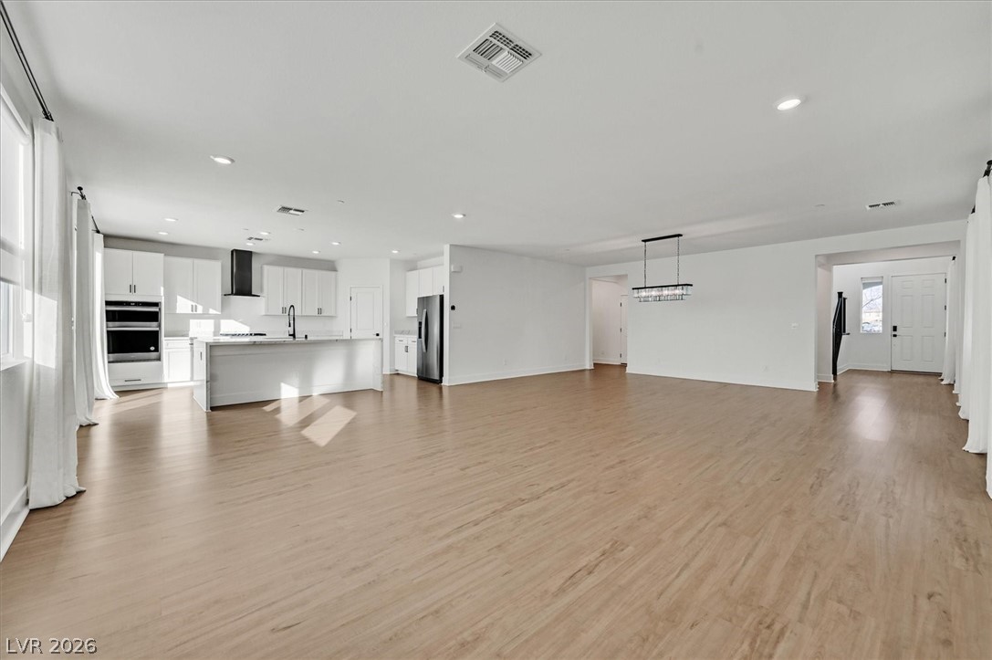 6923 Elysian Valley Avenue Las Vegas NV 89113