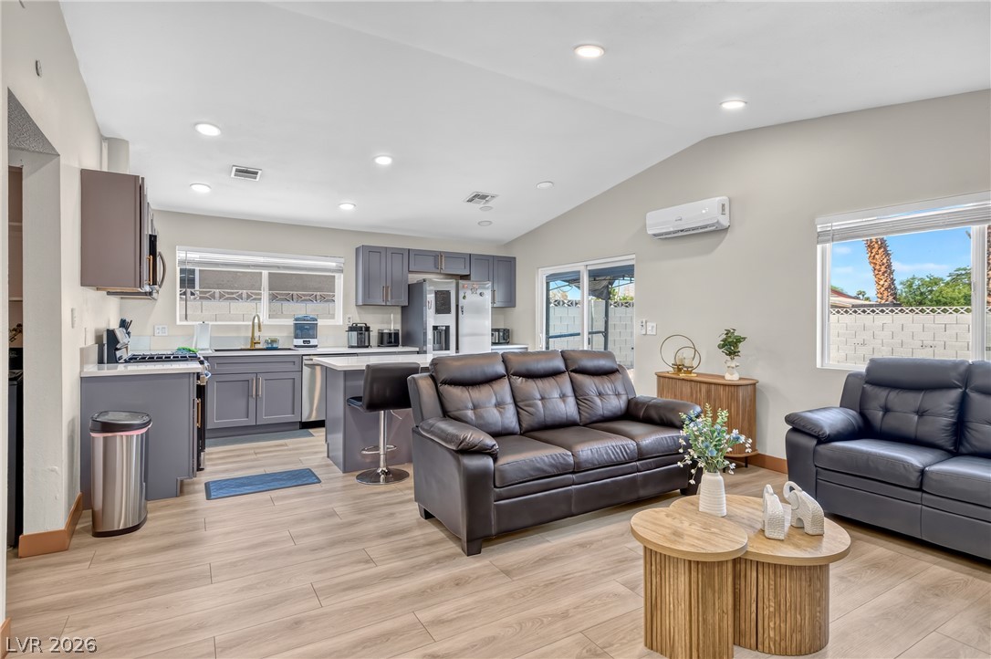 5137 Rappahanock Street Las Vegas NV 89122