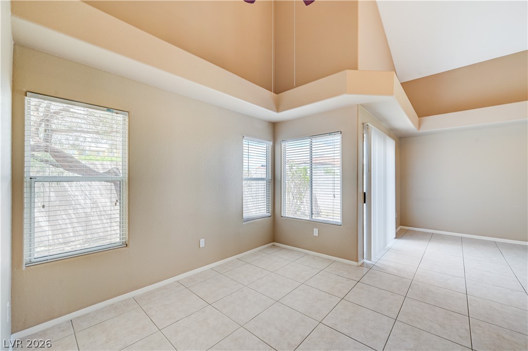 8208 Renfrew Drive Las Vegas NV 89145