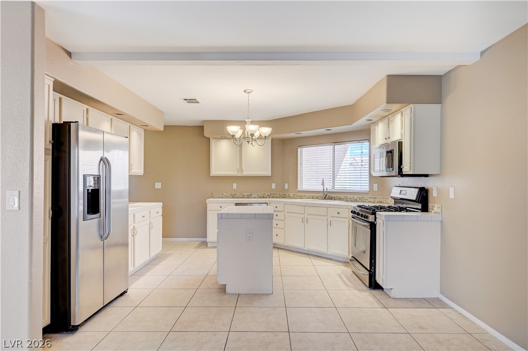 8208 Renfrew Drive Las Vegas NV 89145