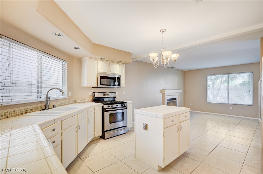 8208 Renfrew Drive Las Vegas NV 89145