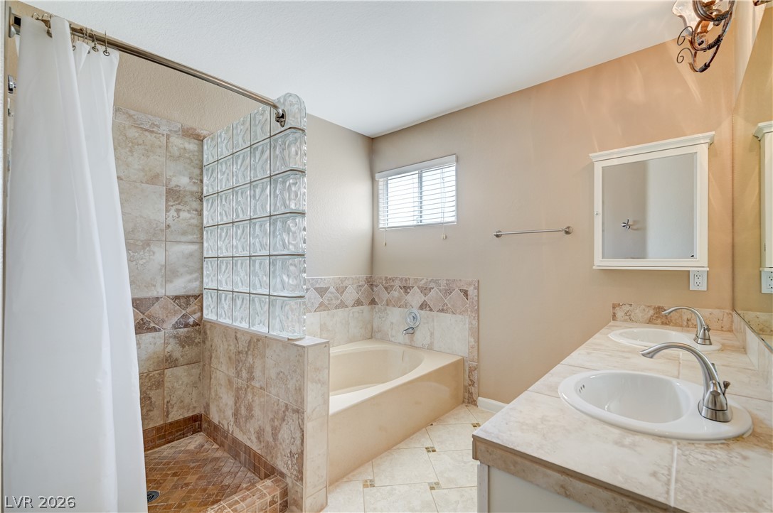 8208 Renfrew Drive Las Vegas NV 89145
