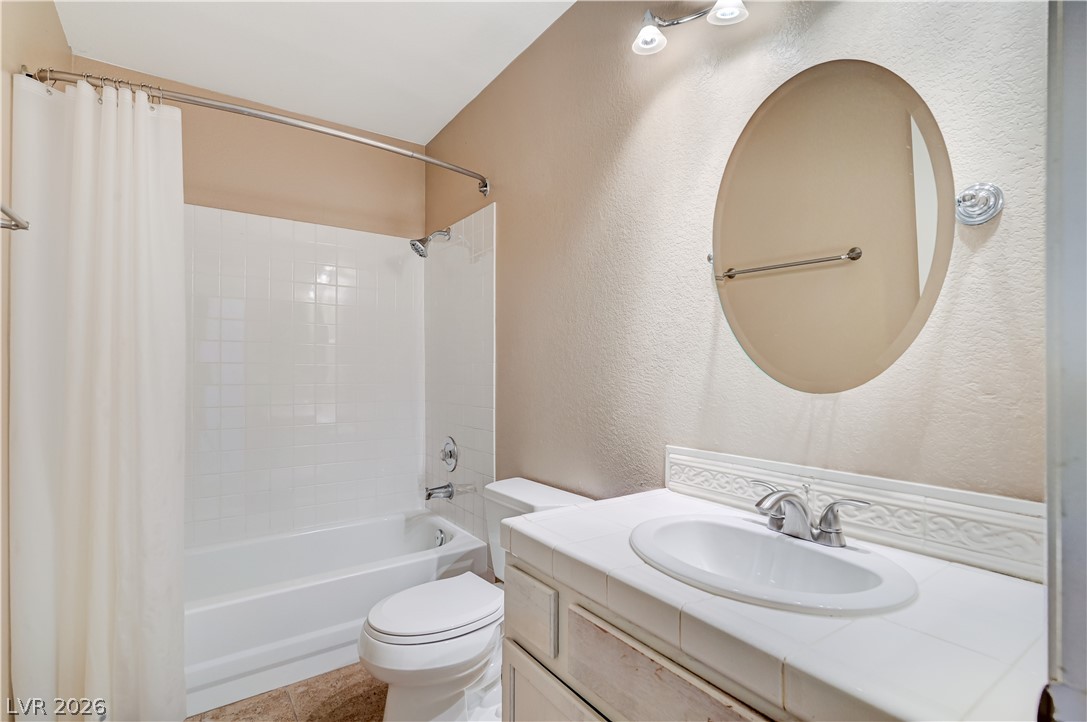 8208 Renfrew Drive Las Vegas NV 89145