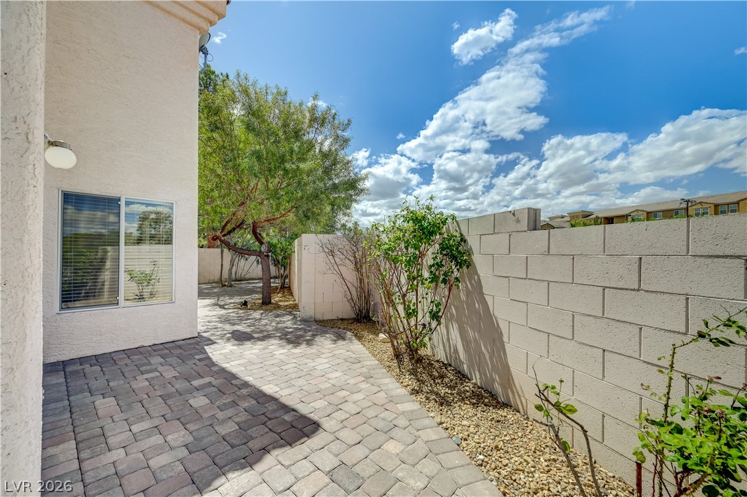 8208 Renfrew Drive Las Vegas NV 89145