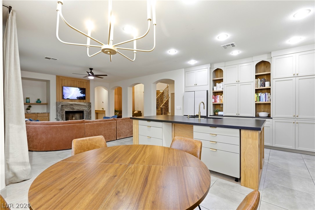 9404 Forest Edge Avenue Las Vegas NV 89149