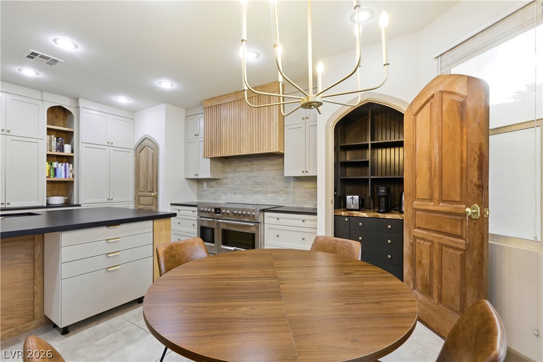 9404 Forest Edge Avenue Las Vegas NV 89149