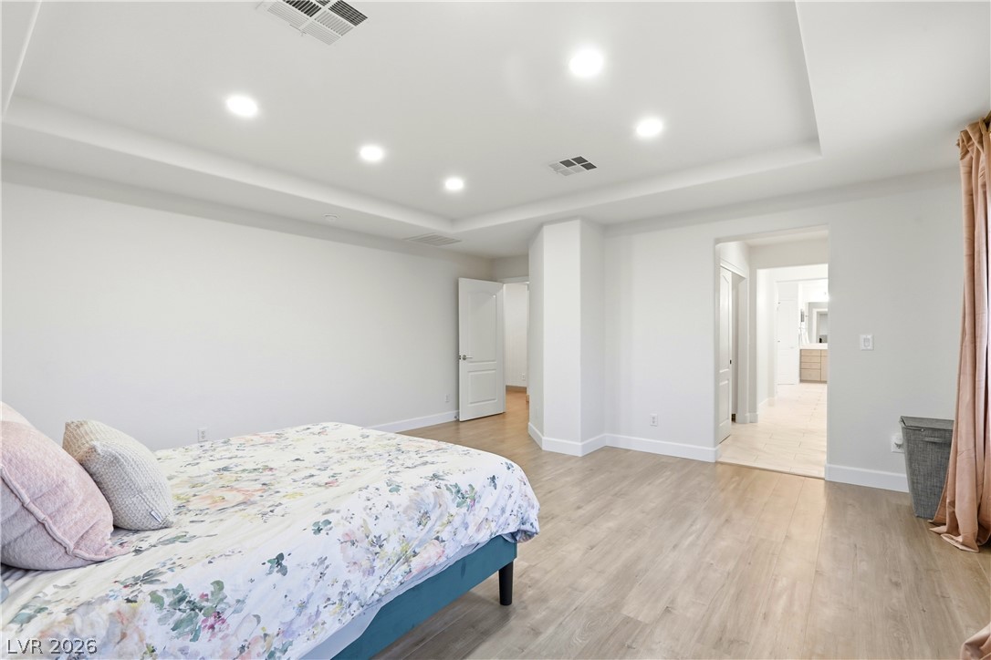 9404 Forest Edge Avenue Las Vegas NV 89149