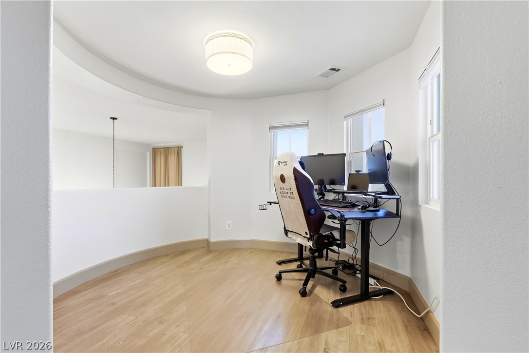 9404 Forest Edge Avenue Las Vegas NV 89149