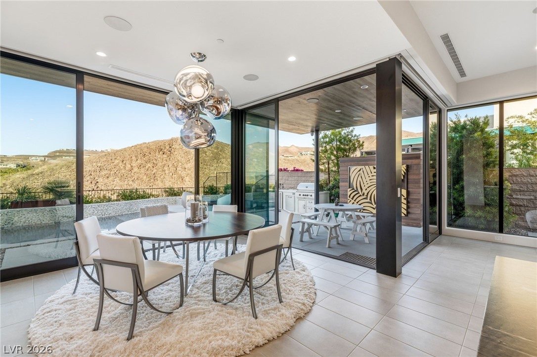 676 Scenic Cliff Drive Henderson NV 89012