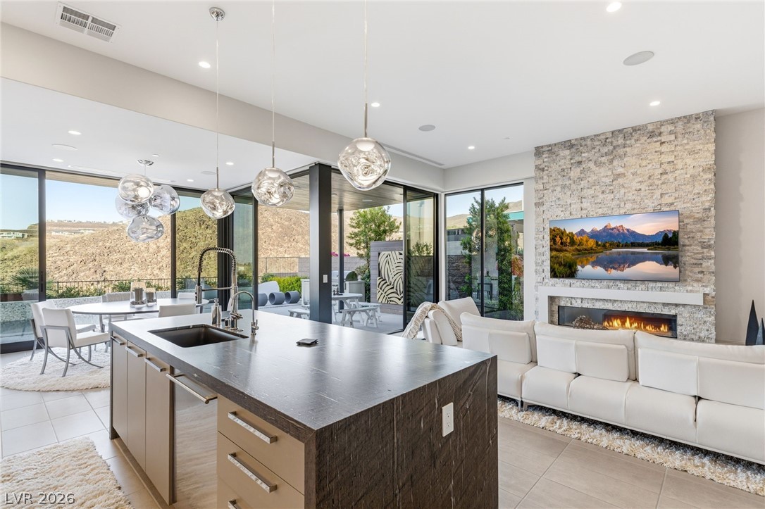 676 Scenic Cliff Drive Henderson NV 89012