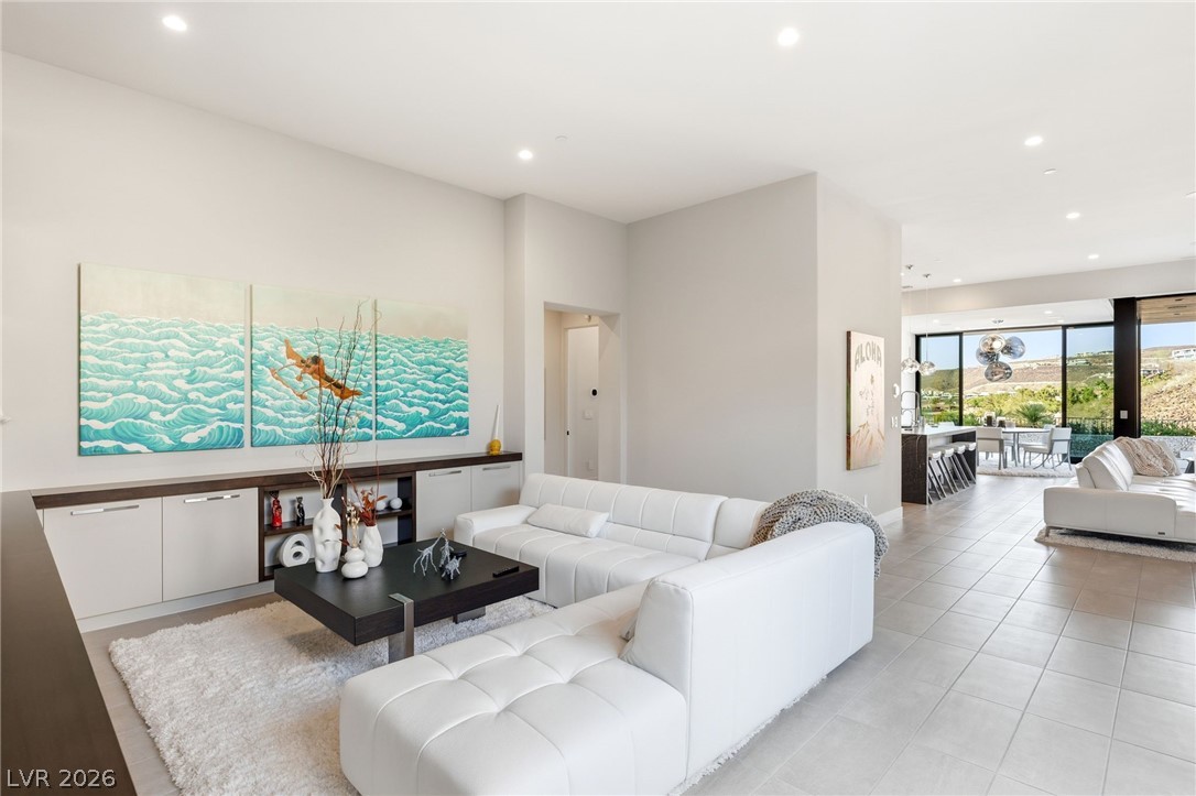 676 Scenic Cliff Drive Henderson NV 89012