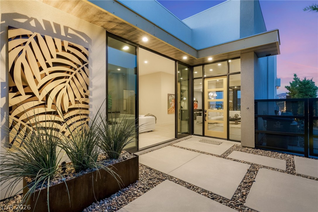 676 Scenic Cliff Drive Henderson NV 89012