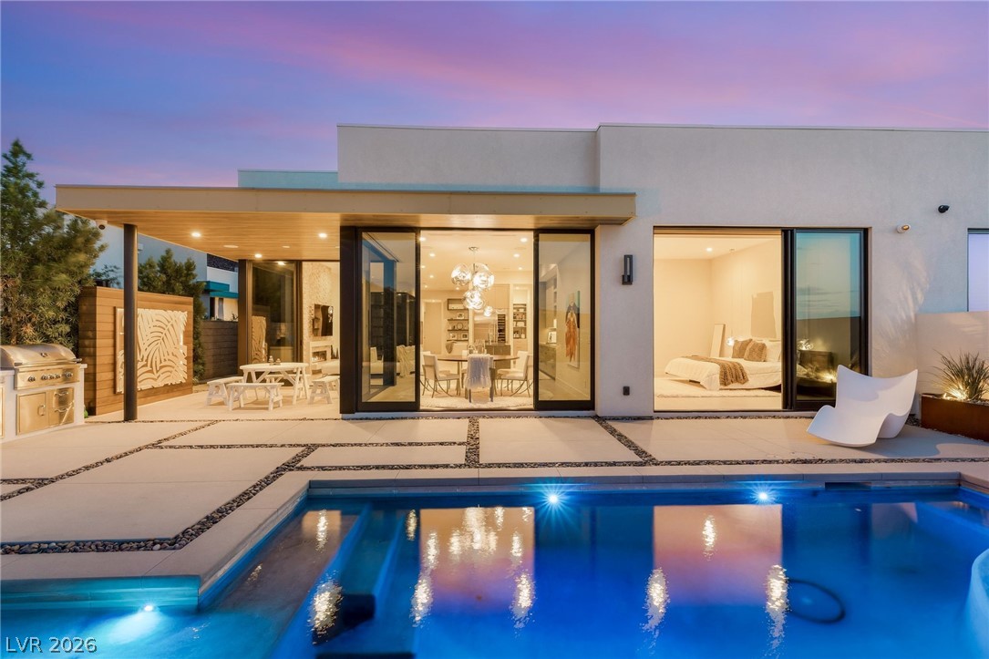 676 Scenic Cliff Drive Henderson NV 89012