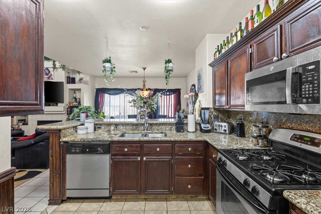 5267 Sunny Beach Lane Las Vegas NV 89118