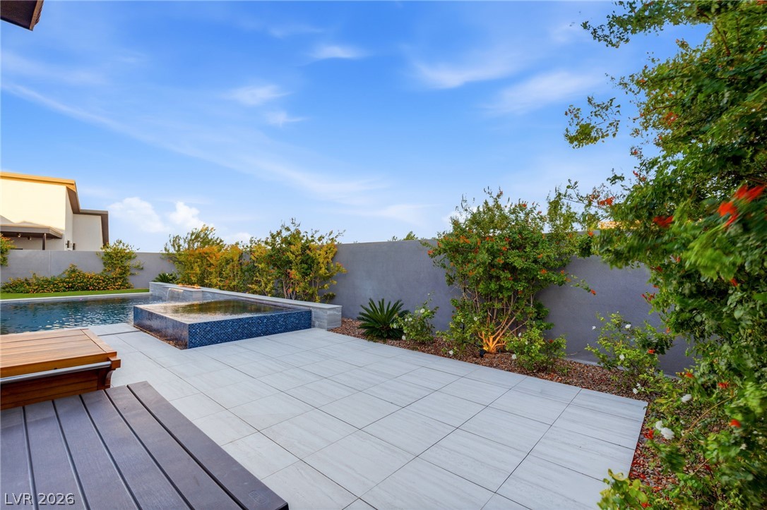 412 Cliff Terrace Avenue Las Vegas NV 89138