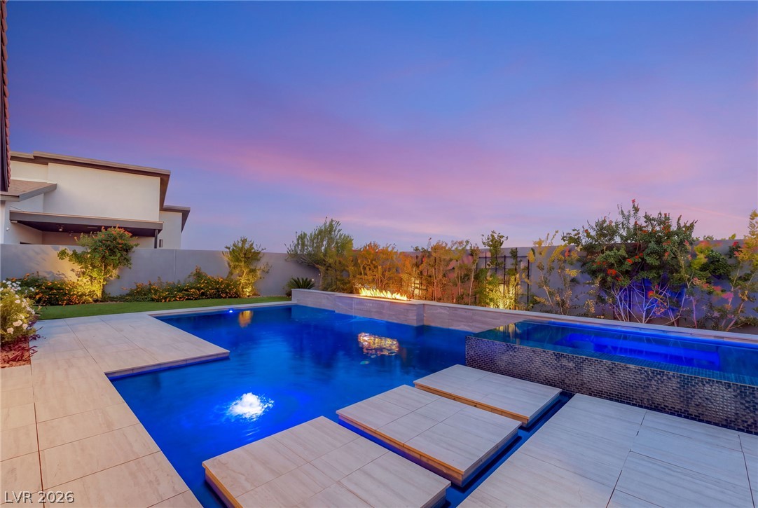 412 Cliff Terrace Avenue Las Vegas NV 89138
