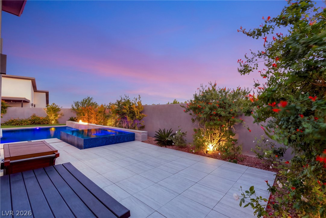 412 Cliff Terrace Avenue Las Vegas NV 89138