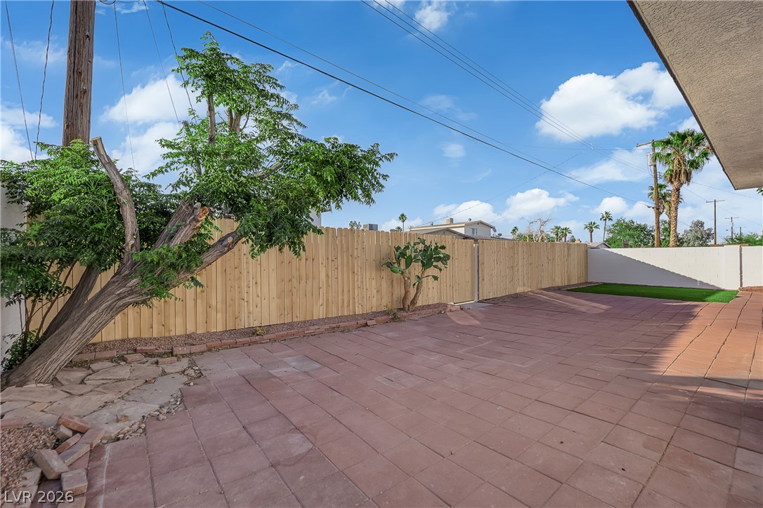 4404 Edward Avenue Las Vegas NV 89108