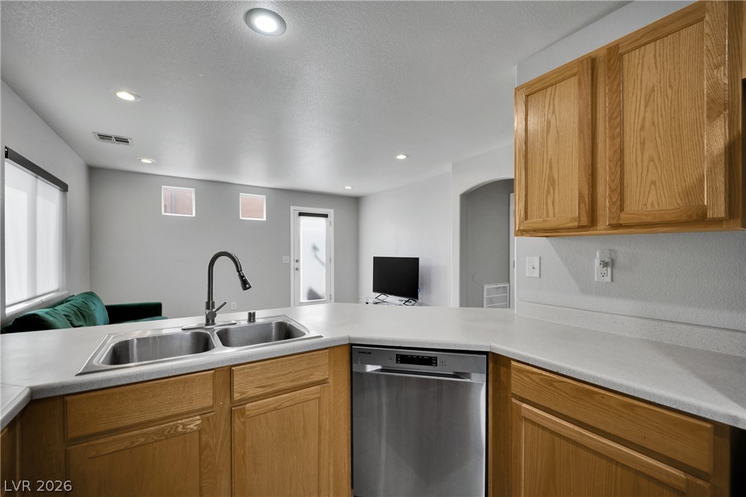 7347 Aquifer Street Las Vegas NV 89139