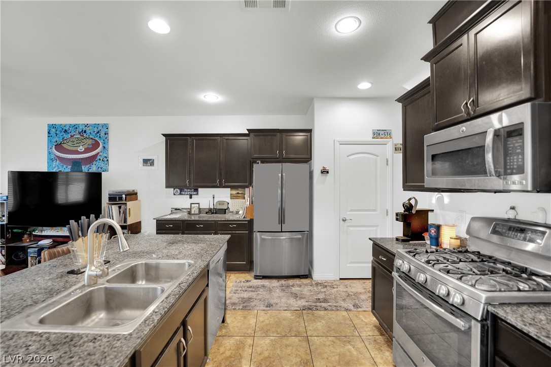 5662 West Point Loma Court Las Vegas NV 89122