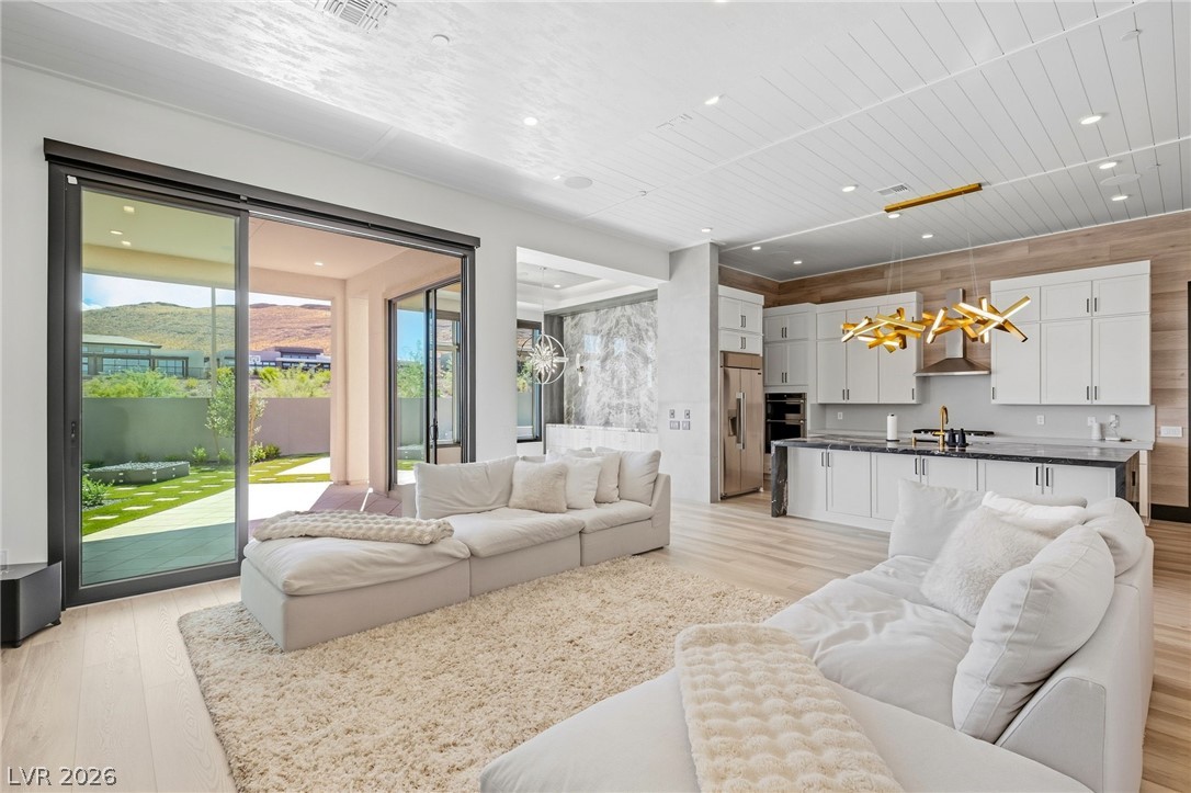 11041 Concord Valley Drive Las Vegas NV 89135