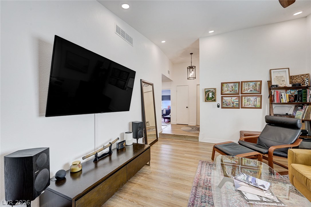 5646 Ibanez Avenue Las Vegas NV 89103