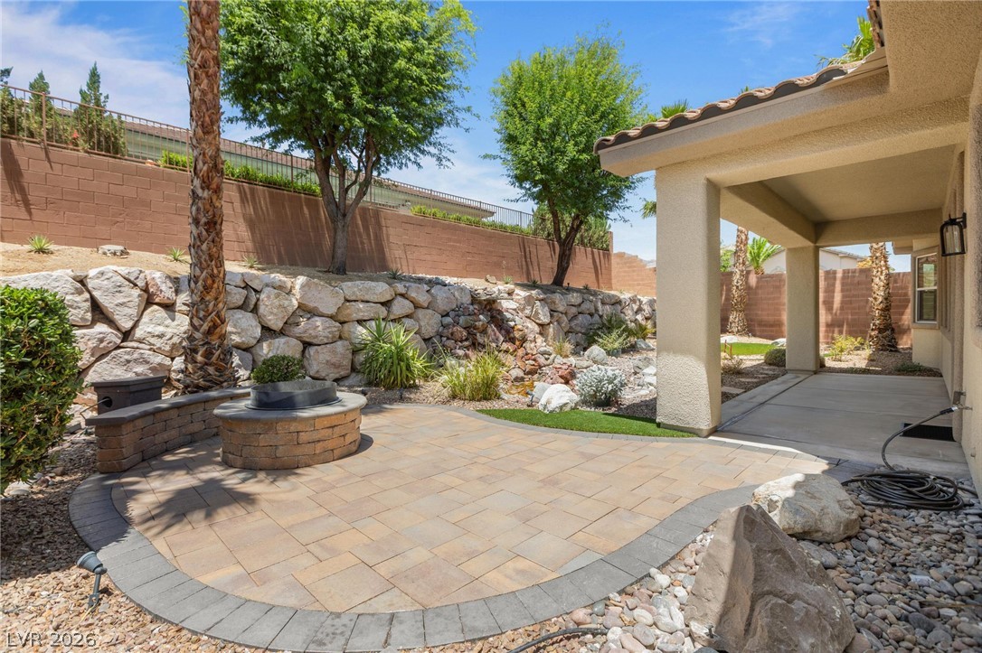 65 Twilight Rose Street Las Vegas NV 89138