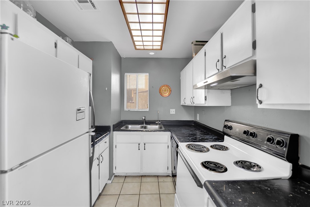 5007 Spencer Street C Las Vegas NV 89119