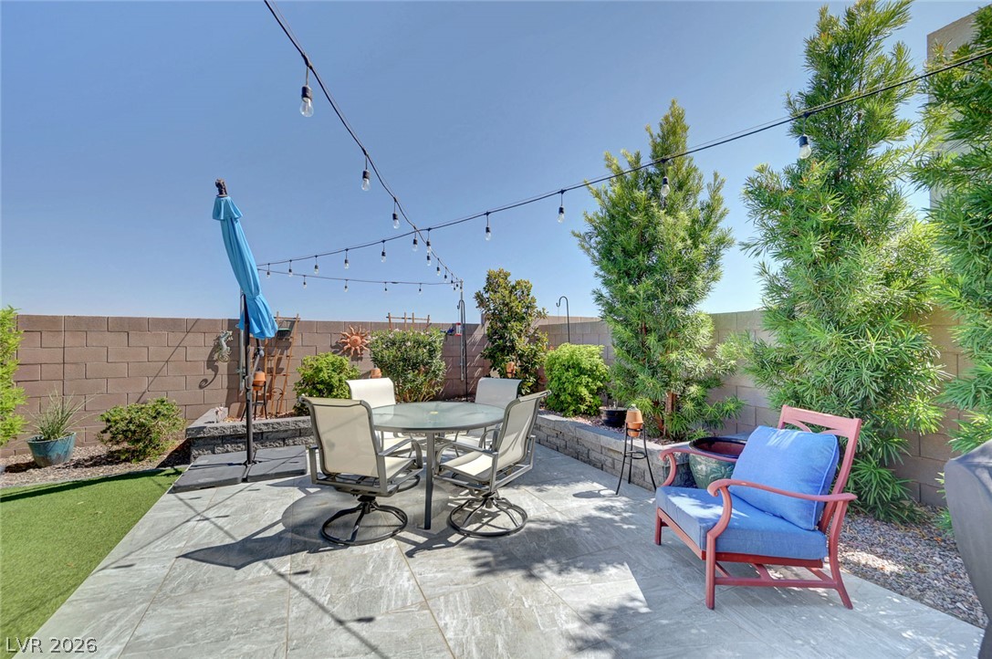 9526 Barnsley Point Street Las Vegas NV 89178