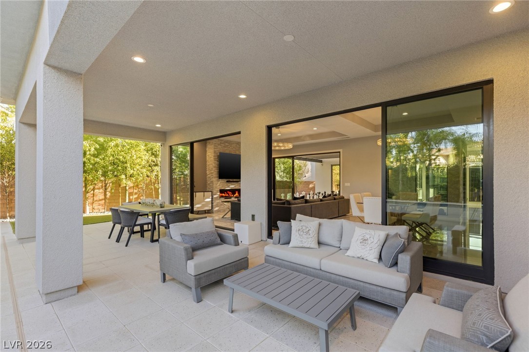 38 Grey Feather Drive Las Vegas NV 89135
